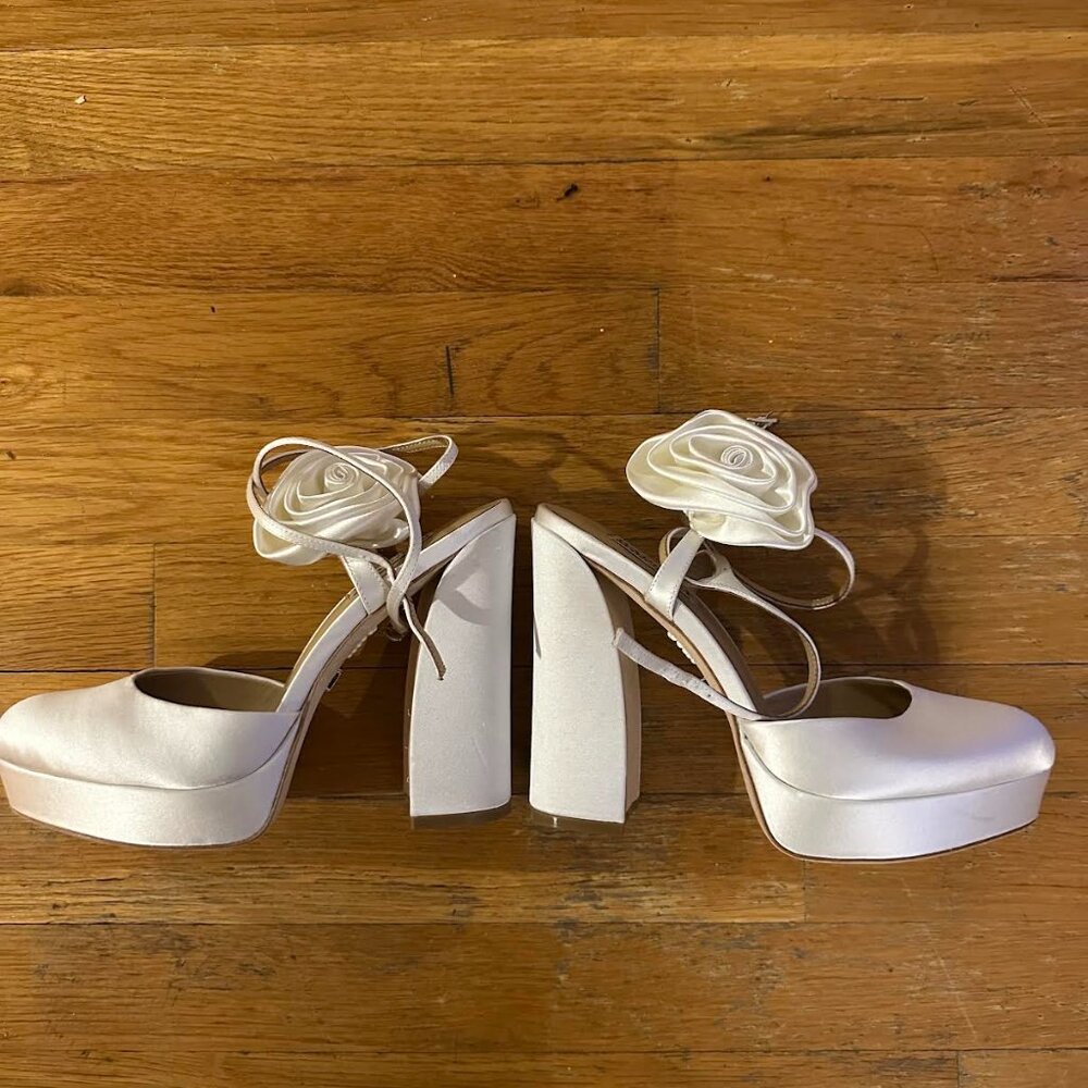 Badgley Mischka Janessa